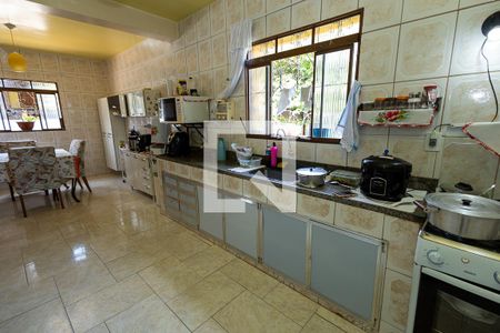 Casa à venda com 415m², 5 quartos e 3 vagasCozinha