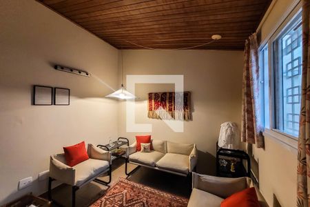 Casa à venda com 280m², 3 quartos e 3 vagas Casa à venda com 280m², 3 quartos e 3 vagassala edicula