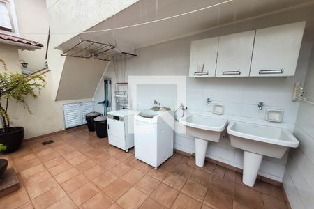 Casa à venda com 280m², 3 quartos e 3 vagas Casa à venda com 280m², 3 quartos e 3 vagasÁrea de Serviço