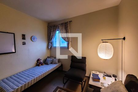 Casa à venda com 280m², 3 quartos e 3 vagas Casa à venda com 280m², 3 quartos e 3 vagasQuarto 1 edícula