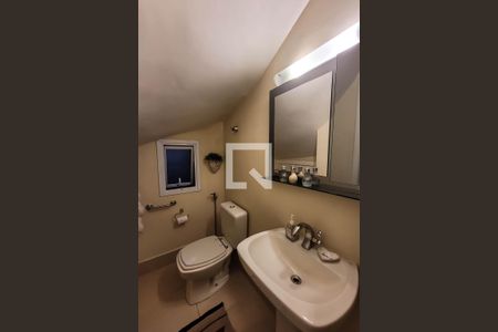 Casa à venda com 280m², 3 quartos e 3 vagas Casa à venda com 280m², 3 quartos e 3 vagasLavabo