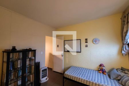 Casa à venda com 280m², 3 quartos e 3 vagas Casa à venda com 280m², 3 quartos e 3 vagasQuarto 1 edícula