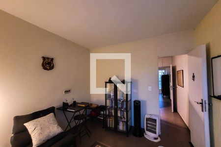 Casa à venda com 280m², 3 quartos e 3 vagas Casa à venda com 280m², 3 quartos e 3 vagasQuarto 1 edícula