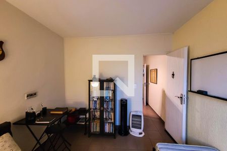 Casa à venda com 280m², 3 quartos e 3 vagas Casa à venda com 280m², 3 quartos e 3 vagasQuarto 1 edícula