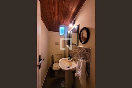 Casa à venda com 280m², 3 quartos e 3 vagas Casa à venda com 280m², 3 quartos e 3 vagasLavabo edícula