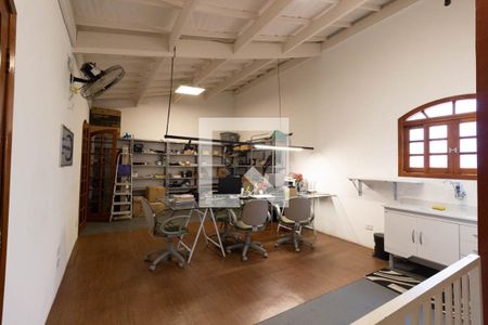 Apartamento à venda com 130m², 4 quartos e 3 vagasEscritório / Suíte 2