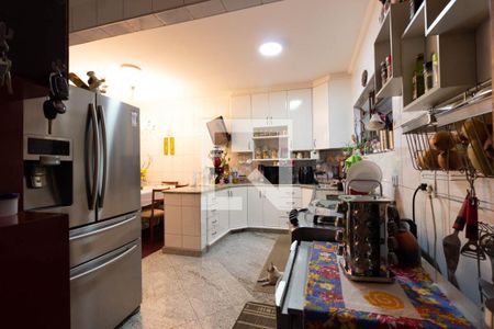 Apartamento à venda com 130m², 4 quartos e 3 vagasCozinha