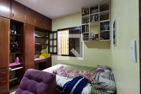 Apartamento à venda com 130m², 4 quartos e 3 vagasQuarto 2