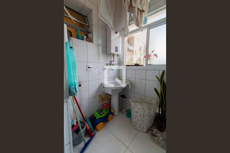 Área de Serviço de apartamento à venda com 2 quartos, 70m² em Vila Suzana, São Paulo