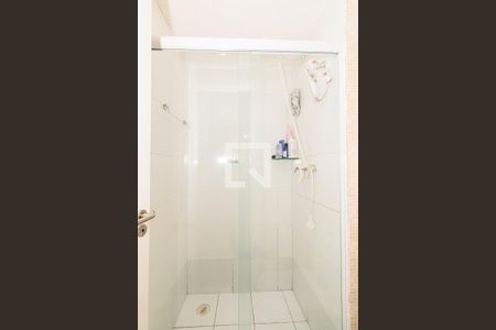 Banheiro de apartamento para alugar com 1 quarto, 34m² em Vila Mazzei, São Paulo