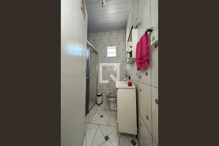 Banheiro de casa à venda com 3 quartos, 90m² em Santos Dumont, São Leopoldo
