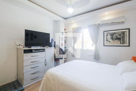 Suíte de casa de condomínio para alugar com 2 quartos, 123m² em Morro Santana, Porto Alegre