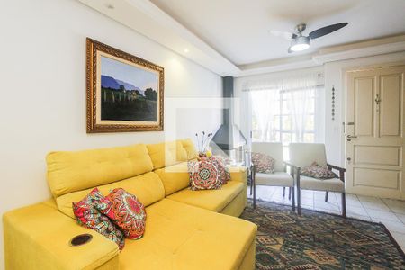 Sala de casa de condomínio para alugar com 2 quartos, 123m² em Morro Santana, Porto Alegre