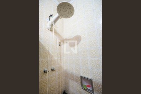 Casa à venda com 232m², 3 quartos e 3 vagasChuveiro