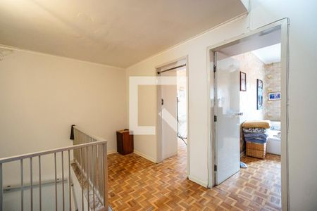 Casa à venda com 232m², 3 quartos e 3 vagasHall dos quartos