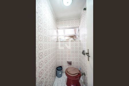 Casa à venda com 232m², 3 quartos e 3 vagasBanheiro de serviço