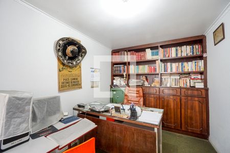 Casa à venda com 232m², 3 quartos e 3 vagasQuarto de serviço