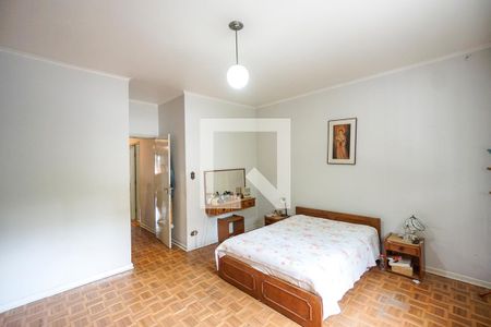 Casa à venda com 232m², 3 quartos e 3 vagasSuíte 01