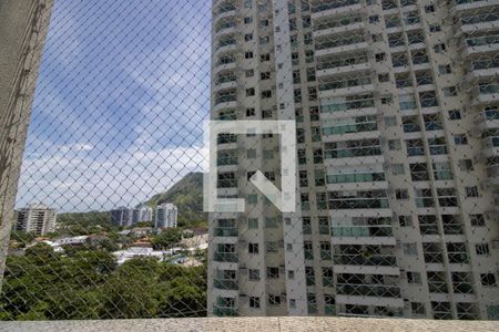 Apartamento à venda com 95m², 3 quartos e 1 vaga Apartamento à venda com 95m², 3 quartos e 1 vagaVaranda