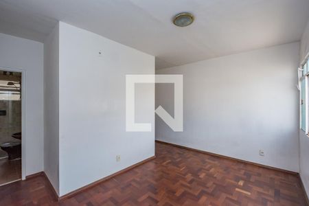 Sala de apartamento para alugar com 2 quartos, 68m² em João Pinheiro, Belo Horizonte