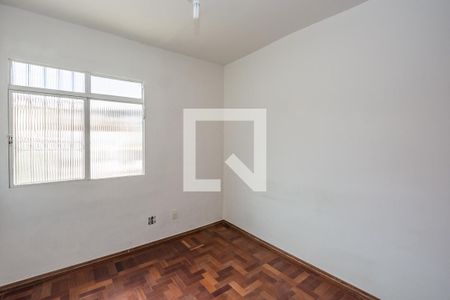 Quarto 1 de apartamento para alugar com 2 quartos, 68m² em João Pinheiro, Belo Horizonte