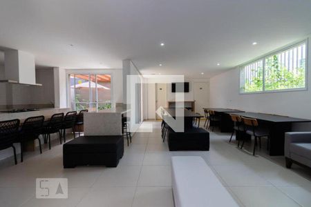 Studio para alugar com 27m², 1 quarto e sem vaga Studio para alugar com 27m², 1 quarto e sem vagaÁrea comum - Salão de festas