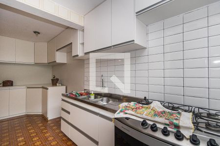 Apartamento à venda com 109m², 4 quartos e 1 vagaCozinha e Área de Serviço