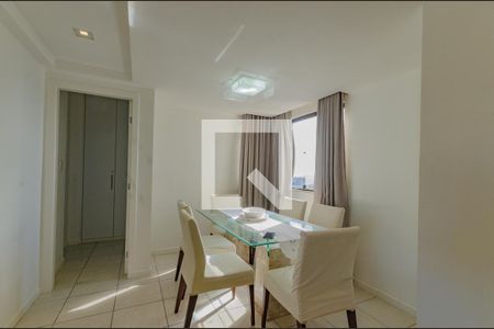 Sala de apartamento para alugar com 2 quartos, 100m² em Barra, Salvador