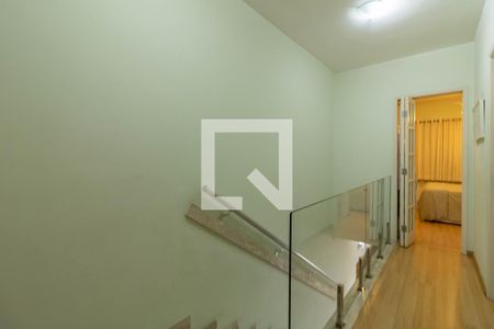 Escada de casa de condomínio à venda com 3 quartos, 180m² em Ponte Grande, Guarulhos