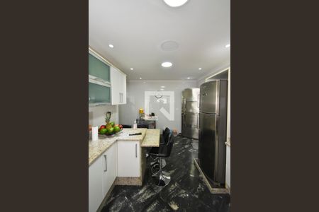 Casa à venda com 200m², 2 quartos e 3 vagasCozinha 