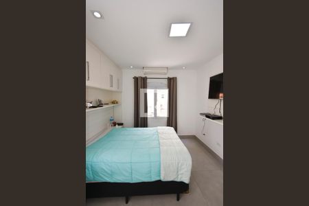 Casa à venda com 200m², 2 quartos e 3 vagasSuíte 2