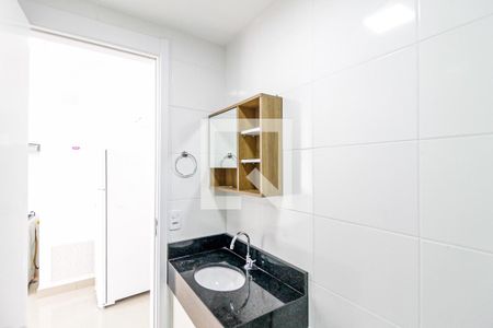 Banheiro de apartamento para alugar com 1 quarto, 25m² em Santo Amaro, São Paulo