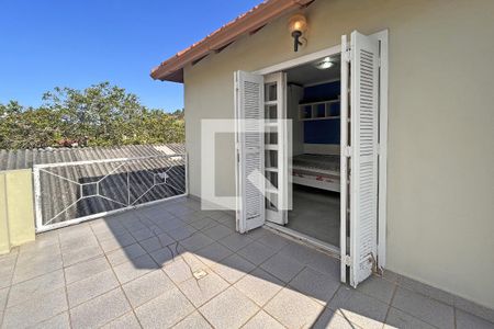 Casa de condomínio à venda com 300m², 4 quartos e 2 vagasQuarto 3 - Varanda