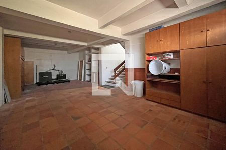 Casa de condomínio à venda com 300m², 4 quartos e 2 vagasGaragem