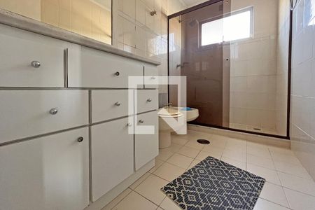 Casa de condomínio à venda com 300m², 4 quartos e 2 vagasBanheiro