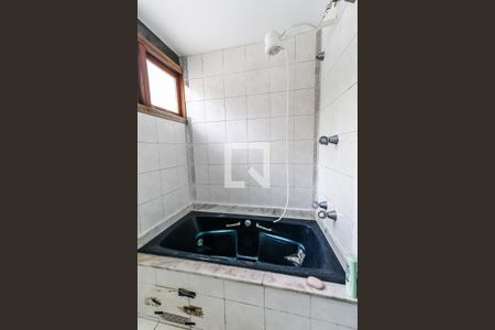 Casa à venda com 250m², 4 quartos e 4 vagasBanheiro Suíte 1