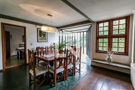 Sala de casa para alugar com 4 quartos, 250m² em Paraíso do Morumbi, São Paulo