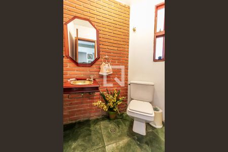 Casa à venda com 250m², 4 quartos e 4 vagasLavabo