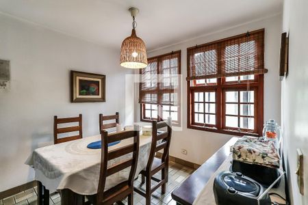Casa à venda com 250m², 4 quartos e 4 vagasSala de Almoço