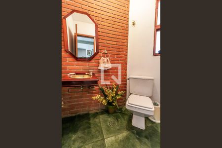 Casa à venda com 250m², 4 quartos e 4 vagasLavabo