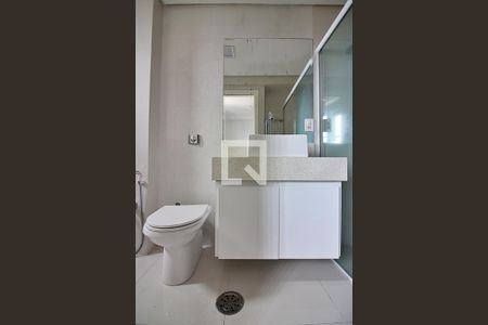 Apartamento para alugar com 500m², 4 quartos e 6 vagasBanheiro da Suíte 1