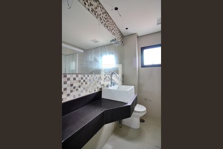 Apartamento para alugar com 500m², 4 quartos e 6 vagasBanheiro da Suíte 2