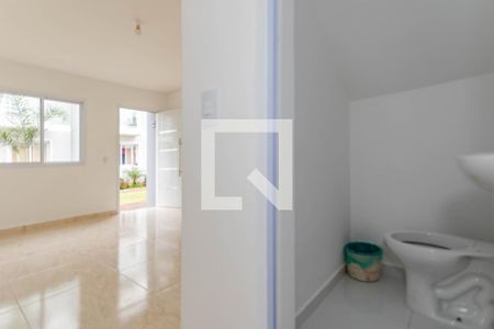 Lavabo de casa de condomínio para alugar com 2 quartos, 128m² em Jundiapeba, Mogi das Cruzes