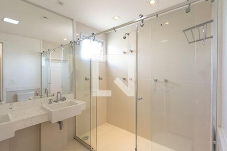Apartamento para alugar com 156m², 3 quartos e 3 vagas Apartamento para alugar com 156m², 3 quartos e 3 vagasSuíte banheiro
