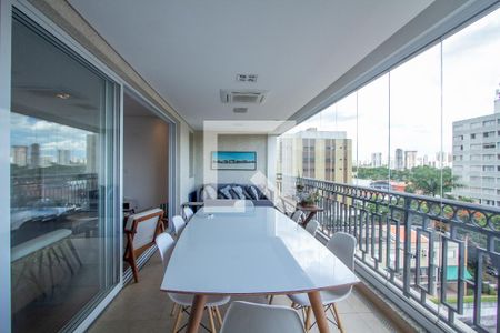 Varanda de apartamento para alugar com 3 quartos, 156m² em Vila Olímpia, São Paulo