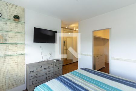 Apartamento para alugar com 156m², 3 quartos e 3 vagas Apartamento para alugar com 156m², 3 quartos e 3 vagasSuíte