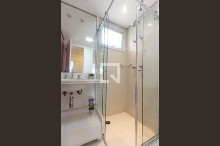 Apartamento para alugar com 156m², 3 quartos e 3 vagas Apartamento para alugar com 156m², 3 quartos e 3 vagasSuíte banheiro 2
