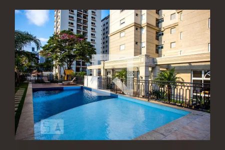 Apartamento para alugar com 156m², 3 quartos e 3 vagas Apartamento para alugar com 156m², 3 quartos e 3 vagasÁrea comum - Piscina
