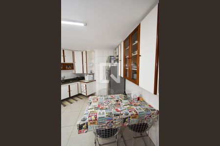 Apartamento à venda com 150m², 3 quartos e 2 vagasCozinha