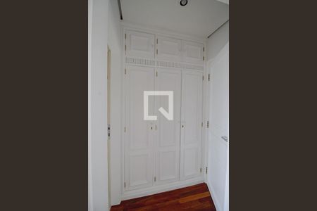 Apartamento para alugar com 568m², 4 quartos e 4 vagas Apartamento para alugar com 568m², 4 quartos e 4 vagasSuíte 2